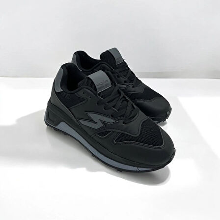 KADIN SIYAH KALIN TABAN SPOR AYAKKABI