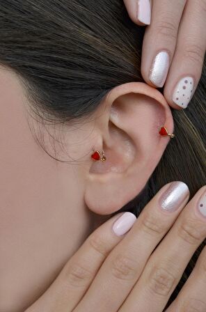 Kırmızı Kalpli Halka Tragus Piercing Kıkırdak Küpesi