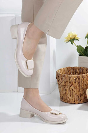 Kadın Topuklu Kare Tokalı Babet