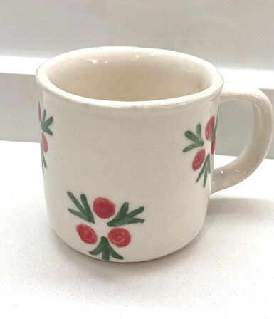 El Yapımı Seramik Kupa - Kokina Tasarımlı Kırmızı Noktalı Seramik Mug Kupa