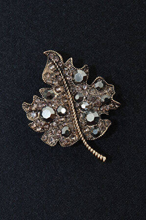 Meşe Yaprağı Broş. Yaka Iğnesi Meşe Yaprağı Broş. Taşlı Tasarım Broş. Kadın Broş. Yaprak Broş.