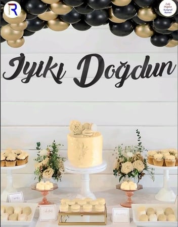 Özel Seri Askılı Süs Sürpriz İYİ Kİ DOĞDUN SİYAH KALİGRAFİ BANNER