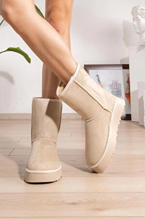 Hugg Kalın Taban İçi Yünlü Kısa Kadın Bot