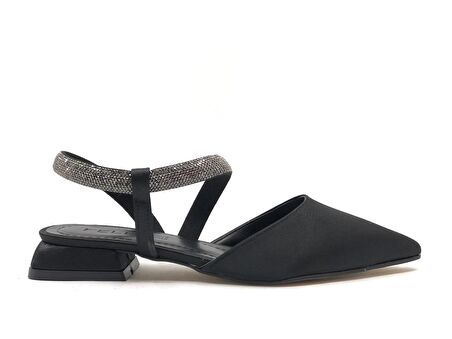 Feles Şerit Taş Detaylı Kadın Klasik Babet Ayakkabı