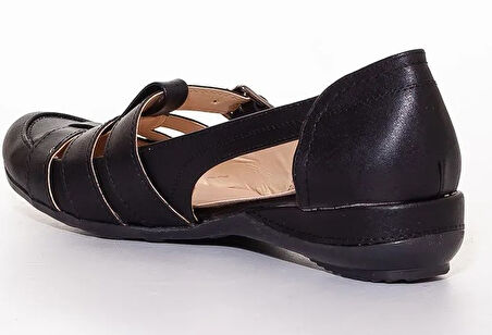 Ayakdaş Toka Detaylı Kadın Babet Ayakkabı