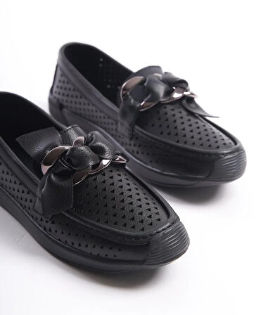 Feles Delikli Loafer Kadın Babet
