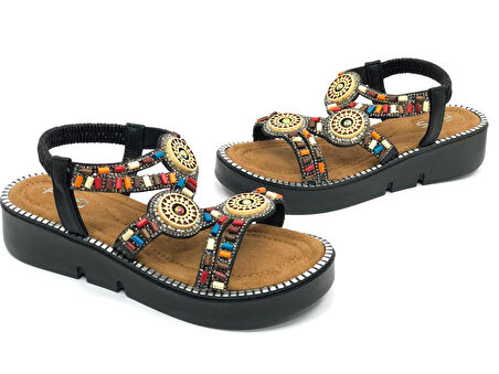 Feles Kalın Taban Boncuk Detaylı Kadın Sandalet