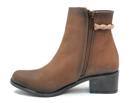 Mehtap Arkası Taş Dekolteli Kadın Bot