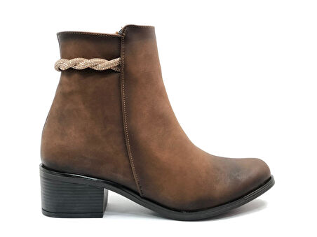 Mehtap Arkası Taş Dekolteli Kadın Bot