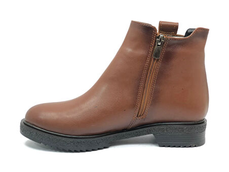 Mehtap Süs Üçgen Toka Detaylı Düz Kaymaz Taban Kadın Bot