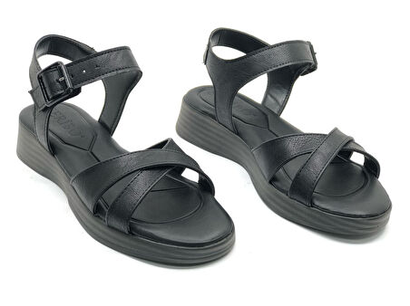 Seribo 25Y001 Çapraz Toka Detaylı Ortopedik Taban Kadın Sandalet