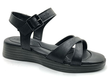 Seribo 25Y001 Çapraz Toka Detaylı Ortopedik Taban Kadın Sandalet