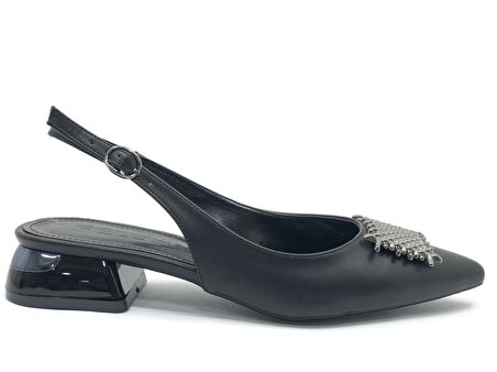 Feles Toka Detaylı Kısa Topuklu Arkası Açık Kadın Babet Ayakkabı