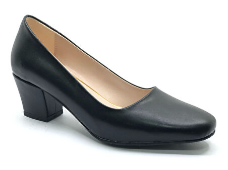 Mehtap Küt Burun Topuklu Kadın Klasik Ayakkabı