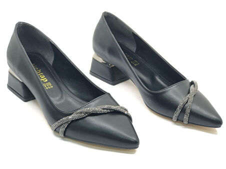 Mehtap Şerit Burgu Taş Detaylı Kısa Topuklu Kadın Babet Ayakkabı