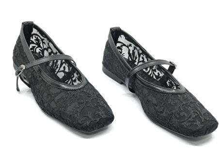 Feles Dantel Detaylı Küt Burun Kadın Babet Ayakkabı