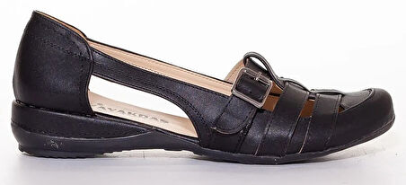 Ayakdaş Toka Detaylı Kadın Babet Ayakkabı