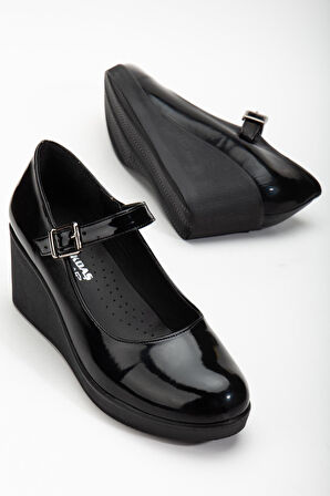 Ayakdaş Baretli Kadın Dolgu Taban Klasik Ayakkabı