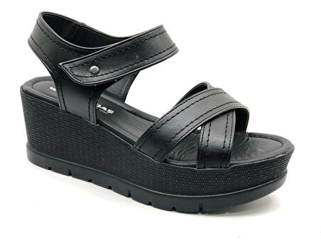 Ayakdaş 1017 Kadın Dolgu Taban Sandalet