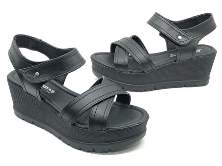 Ayakdaş 1017 Kadın Dolgu Taban Sandalet