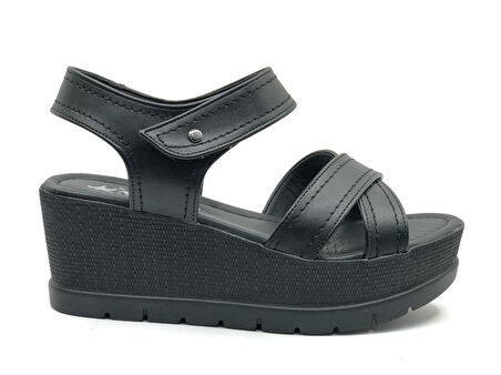 Ayakdaş 1017 Kadın Dolgu Taban Sandalet