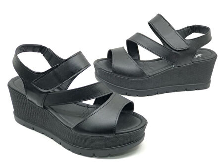 Ayakdaş 1019 Kadın Dolgu Taban Sandalet