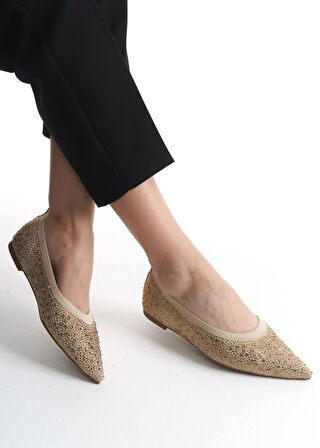 Feles Sivri Burun Taş Detaylı Kadın Babet Ayakkabı