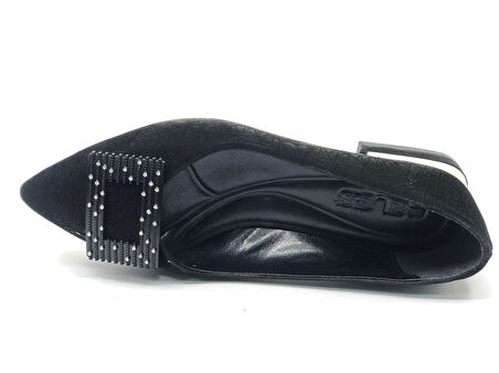 Feles Kare Taş Toka Detaylı Kadın Klasik Ayakkabı