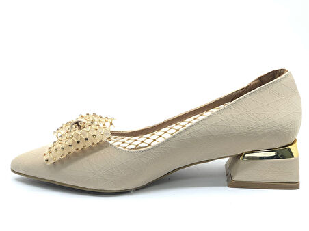 Feles Dantel Kurdela Toka Detaylı Kadın Klasik Ayakkabı