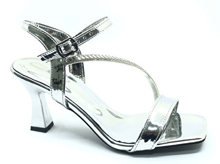 Mehtap Şerit Taş Detaylı Tek Bantlı Kadın Topuklu Abiye Ayakkabı