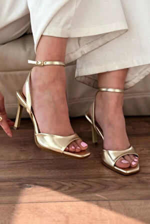 Feles Bilekten Bağlamalı Tek Bant Kadın Topuklu Ayakkabı