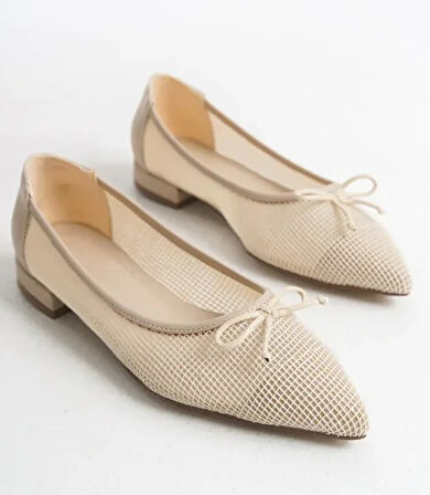 Feles Dantel Fiyonk Detaylı Sivri Burun Kadın Babet Ayakkabı