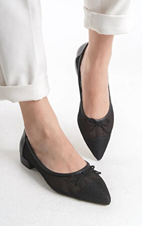 Feles Dantel Fiyonk Detaylı Sivri Burun Kadın Babet Ayakkabı