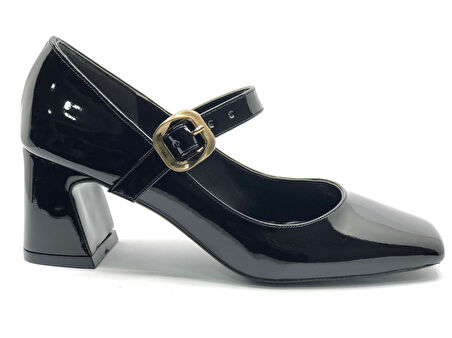 Feles Baretli Detaylı Küt Burun Topuklu Kadın Ayakkabı