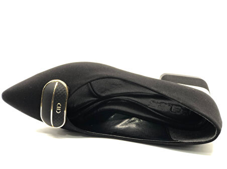 Feles Silindir Toka Detaylı Topuklu Kadın Ayakkabı