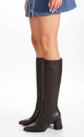 Feles Sivri Burun Fermuarsız Kadın Çizme