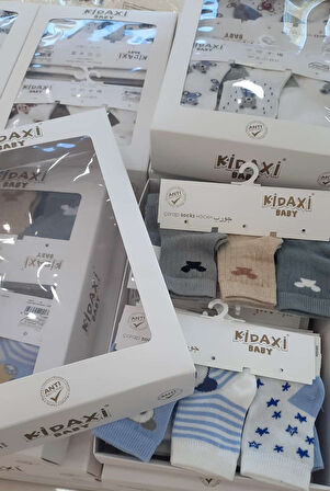 Desenli Erkek Bebek 3 ÇİFT  Çorabı 0-6 AY Arası