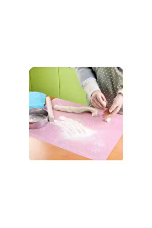 Çok Amaçlı Hamur Açma Matı 45 Cm X 65 Cm, Çelik Un Eleği ve Kullan At Krema Torbası 50 li