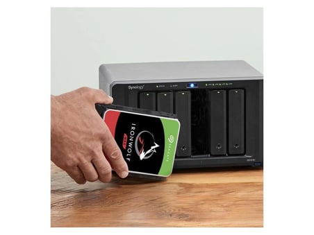 Seagate 10TB Ironwolf ST10000VN000 3.5" 256MB 7200 Rpm Nas Disk Harddisk (Koyuncu Distribitör Ürünü) (KDO)