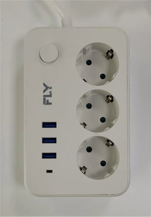 Fly 3406-01 3lü Anahtarlı 2.1A 3Usb Şarj Çıkışı 2mt Anahtarlı  Akım Korumalı Priz Çocuk Koruması (KDO)