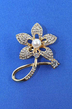 Gold renkli incili yasemin çiçeği broş. Taşlı tasarım broş. Yaka iğnesi broş. Yasemin çiçeği broş.