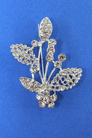 Gümüş renk kristal taşlı defne yaprağı broş. Tasarım broş. Kadın broş. Broş. Defne yaprağı broş.