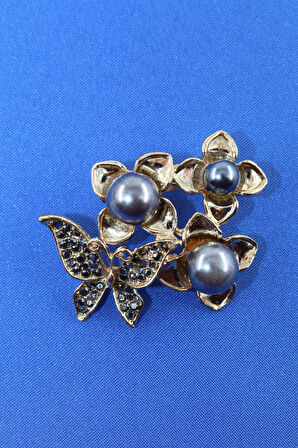 Kelebekli incili çiçek broş. Tasarım broş. Kadın broş. Broş. Kelebek broş, incili broş. Çiçek broş