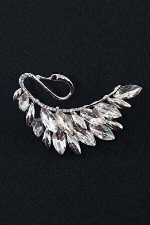 Gümüş renk pırlanta taşlı kuğu broş. Yaka iğnesi broş. Taşlı broş. Kadın broş. Broş. Kuğu broş.