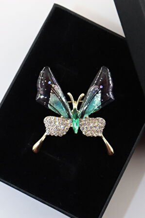 Zirkon taşlı kelebek broş. Yaka iğnesi kelebek broş. Taşlı tasarım broş. Kadın broş. Kelebek broş.