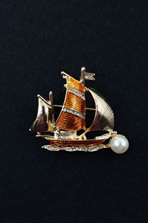 İncili zirkon taşlı gemi broş. Yaka iğnesi incili gemi broş. Erkek broş kadın broş. Gemi broş.