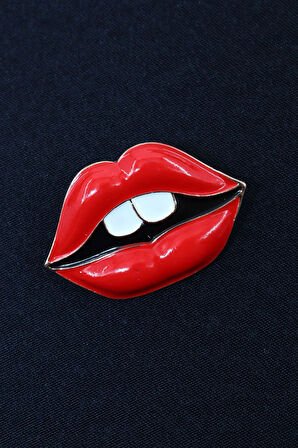 Red lips broş. Yaka iğnesi kırmızı dudak broş. Tasarım dudak broş. Kadın broş. Dudak broş.
