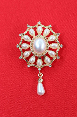 Sallantılı zirkon taşlı incili broş. Yaka iğnesi inci broş. Taşlı inci broş. Kadın broş. İnci broş.