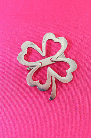 Çelik silver dört yaparaklı yonca broş. Yaka iğnesi yonca broş. Erkek broş. Kadın broş. Yonca broş.