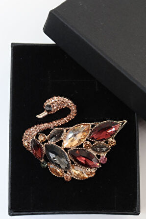 Kuğu broş. Yaka iğnesi broş. Taşlı tasarım kuğu broş. Kadın broş. Broş